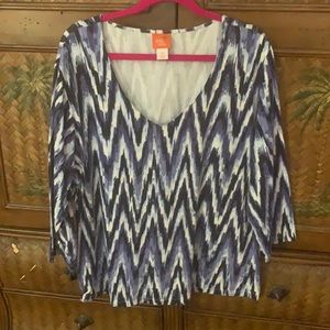 Pretty Ladies Blouse top Bealls Hearts of Palm 2X